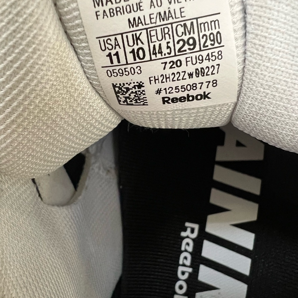 🚨‼️SOLD ‼️🚨Reebok training White Sneakers with Black and Brown Accents - Picture 6 of 13